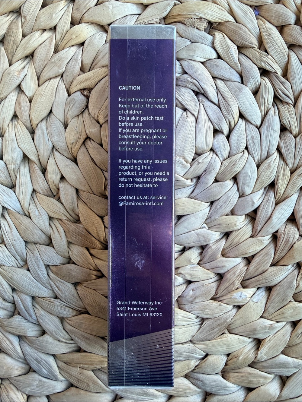 NIB Famirose Dark Spot Corrector 360° Roller Face Serum – 0.5 fl oz / 15ml - Picture 5 of 8